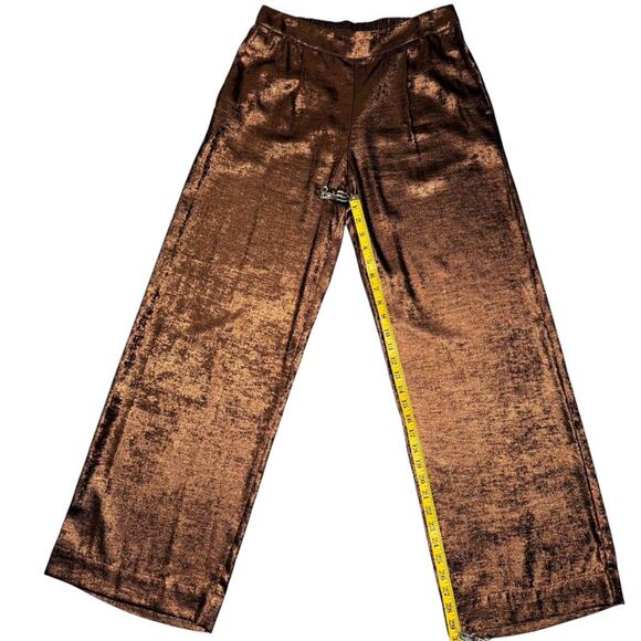 A new day Womens Metallic Bronze Set Size L/M Feminine Holiday Comfy Soft - Picture 7 of 14